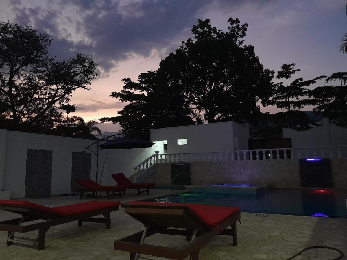 Hotel Santa Fe Del Parque Santa Fe de Antioquia Zewnętrze zdjęcie