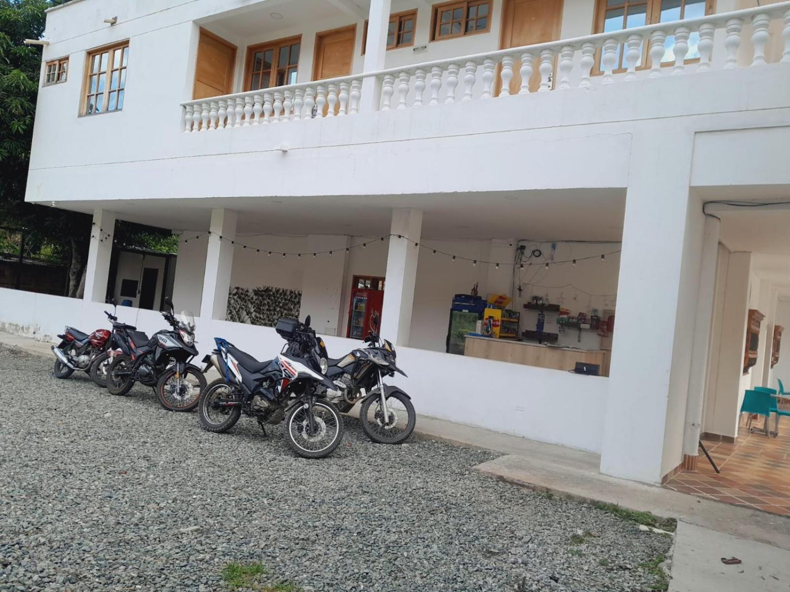 Hotel Santa Fe Del Parque Santa Fe de Antioquia Zewnętrze zdjęcie